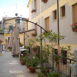 Albergo Ristorante Pizzeria La Bocca di Bacco,位于阿巴迪亚圣萨尔瓦托雷的酒店