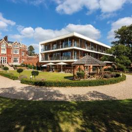 Wivenhoe House Hotel，位于科尔切斯特的酒店