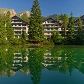 Hotel Lago di Braies,位于布拉伊埃斯的酒店