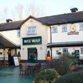 Wee Waif by Greene King Inns，位于雷丁的酒店