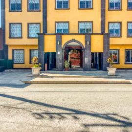 Monte Salerno Hotel & Suites，位于Montemorelos的酒店