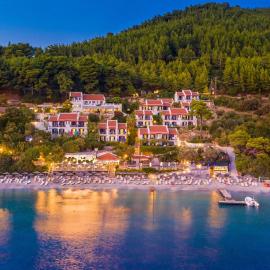 Adrina Beach Hotel，位于帕诺尔莫斯斯科派洛斯的酒店