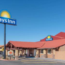 Days Inn by Wyndham Grants,位于格兰茨帕斯的酒店