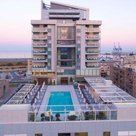 Radisson Blu Hotel, Larnaca，位于拉纳卡的酒店
