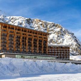 Radisson Blu Hotel Reussen, Andermatt,位于安德马特的酒店