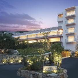 Auberge de South Terrace,位于白滨的酒店