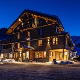 Hotel Des Alpes，位于阿德尔博登的酒店