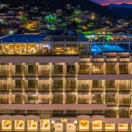LAS HOTEL & SPA，位于伊西翁的酒店
