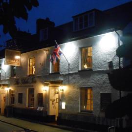The Globe Inn,位于查格福德的酒店