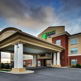 Holiday Inn Express & Suites Lancaster East - Strasburg by IHG，位于斯特拉斯堡的酒店