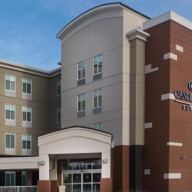Candlewood Suites West Edmonton - Mall Area by IHG，位于埃德蒙顿的酒店