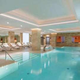Grand Hotel Kempinski Riga，位于里加的酒店