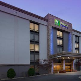 Holiday Inn Express Boston North-Woburn by IHG，位于沃本的酒店