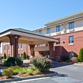 Holiday Inn Express Corydon by IHG，位于Corydon的酒店