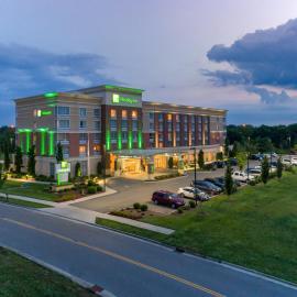 Holiday Inn Murfreesboro by IHG，位于默夫里斯伯勒的酒店