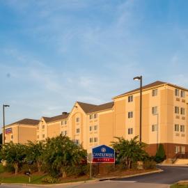 Candlewood Suites Alabaster by IHG，位于阿拉巴斯特的酒店