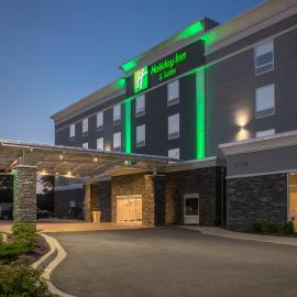 Holiday Inn & Suites Decatur-Forsyth by IHG,位于迪凯特的酒店