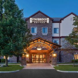 Staybridge Suites Kalamazoo by IHG，位于卡拉马祖的酒店
