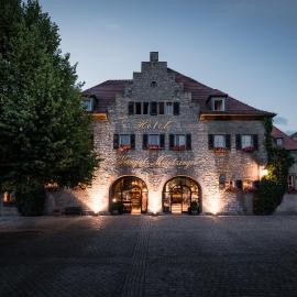 Hotel / Weingut Meintzinger，位于弗里肯豪森的酒店