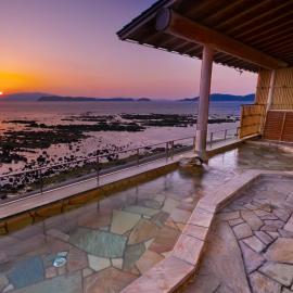 Wakayama Kada Onsen Kada Kaigetsu (ex. Azumaya Seaside Hotel)，位于和歌山的酒店