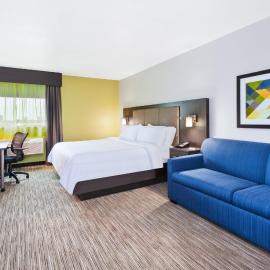 Holiday Inn Express Winnipeg Airport - Polo Park by IHG,位于温尼伯的酒店