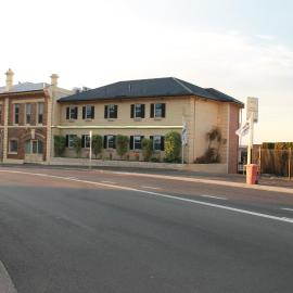 Coach House Launceston，位于朗塞斯顿的酒店