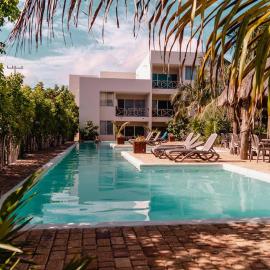 Luxury Condo, the hidden gem Playa Chacá. Live it!，位于普罗格雷索的酒店