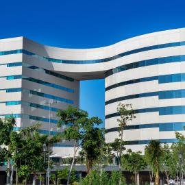 Holiday Inn & Suites - Merida La Isla by IHG，位于梅里达的酒店