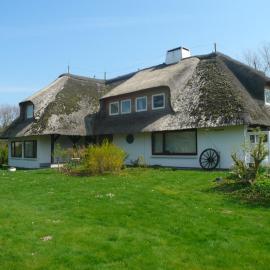 Teewelkenhüs Sonnenappartement，位于阿克斯姆的酒店