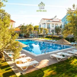 Zeytin Arası Apart Otel，位于艾瓦勒克的酒店