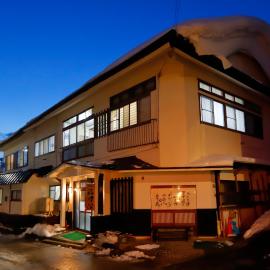 Takasagoya Ryokan，位于藏王温泉的酒店