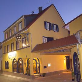 Cleo´s Hotel Kallstadt，位于卡尔斯塔特的酒店