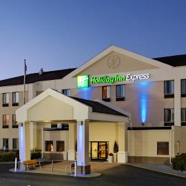 Holiday Inn Express Metropolis by IHG,位于梅特罗波利斯的酒店