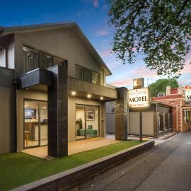 National Hotel Complex Bendigo，位于本迪戈的酒店