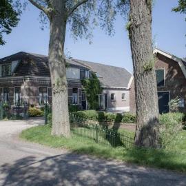 Landelijk appartement in een mooi recreatiegebied，位于阿布考德的酒店