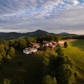Berghotel Lothar-Mai-Haus，位于霍夫比伯的酒店