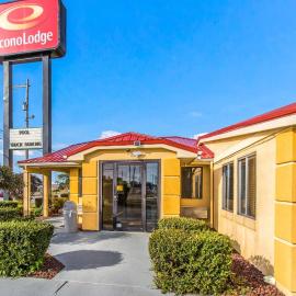 Econo Lodge，位于诺沃克的酒店