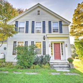 Manchester Center Home w/ Green Mtn Views!，位于曼彻斯特中心的酒店