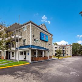 Studio 6 Extended Stay - Jacksonville, FL - South，位于杰克逊维尔的酒店