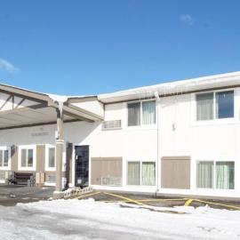 Faribault Hometown Inn & Suites，位于法里巴尔的酒店