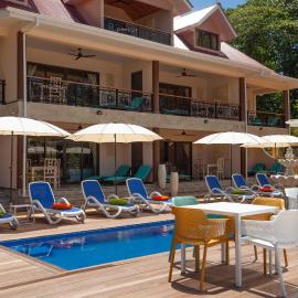 CocoLux Luxury Apartments，位于拉迪格岛的酒店