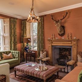 The Residence by Atholl Arms，位于邓凯尔德的酒店