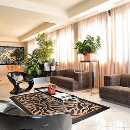 Inn Hotel，位于巴贝里诺·迪·穆杰罗的酒店
