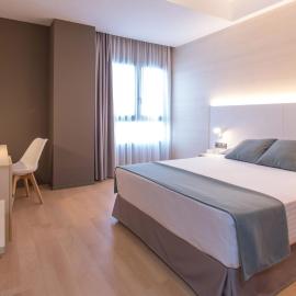 Hotel Olympia Valencia,位于阿尔博拉亚的酒店