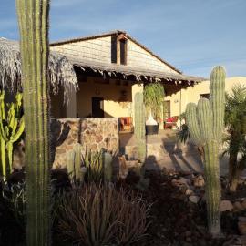 Rancho Espinoza，位于Paredones的酒店
