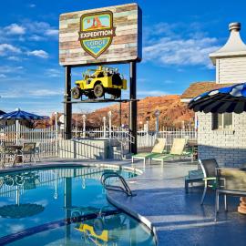 Expedition Lodge Moab Arches National Park，位于摩押的酒店