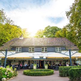 Boutique Hotel-Restaurant "De Zwarte Boer"，位于埃尔默洛的酒店