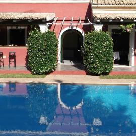 Villa De Loulia,位于佩罗德斯的酒店