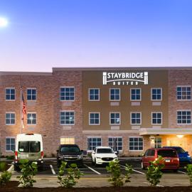 Staybridge Suites - Vero Beach by IHG，位于维洛海滩的酒店