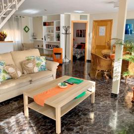 Apartamento diáfano y luminoso en Onil，位于Onil的酒店